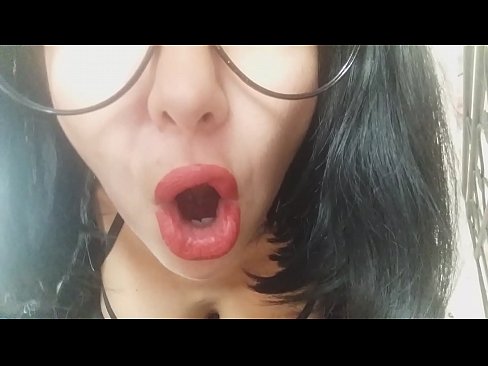 ❤️ Amor, la teva madrastra no et deixarà anar a l'escola avui... Et necessito massa... Vídeo porno al porno ca.sexeey.ru